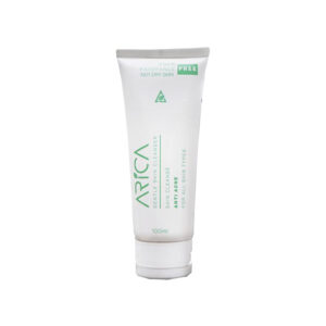 sữa rửa mặt arica